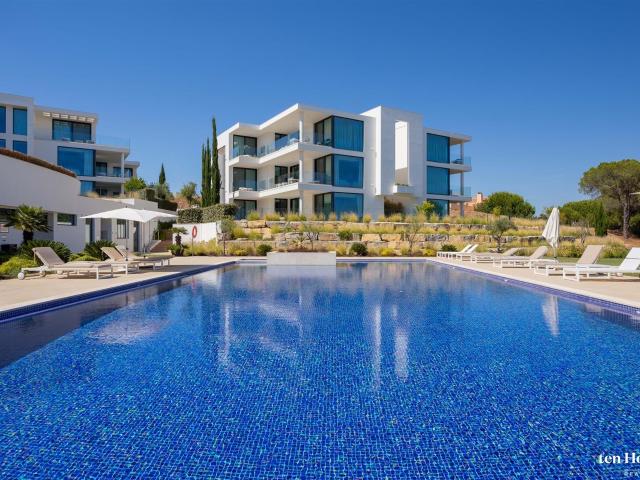 Luxuosa Duplex Penthouse no Campo de Golfe Monte Rei: Elegân. 317m² Vila Nova De Cacela