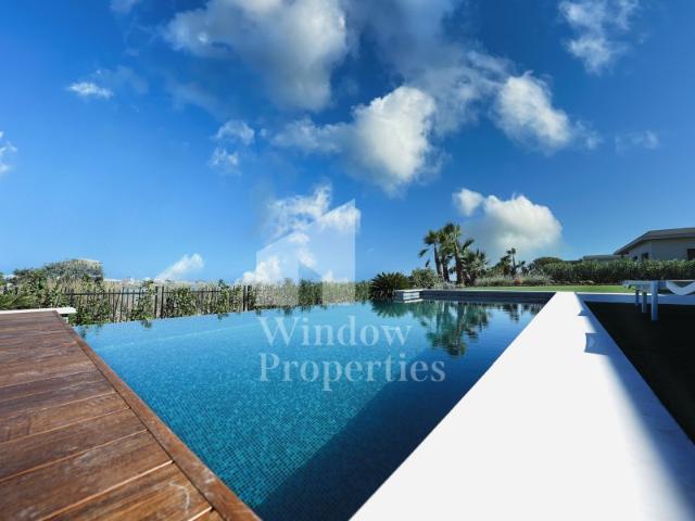 Luxuosa Residência em Faro, frente à Ria Formosa, com Adega, Hamman, Ginásio, Garagem, Piscina e Jardim