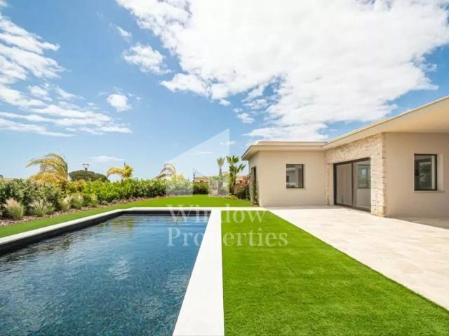 Luxuosa Residência T5 em Faro, frente à Ria Formosa 320m² Montenegro