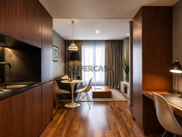 Luxuosa Suite T1 no coração de Lisboa Investimento