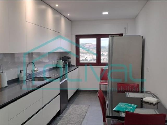 à venda Luxuoso apartamento, Casal da Serra Povoa de Santa Iria, Vila Franca de Xira, Lisboa