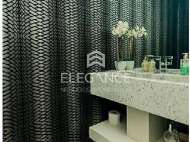 Luxuoso apartamento de 3 quartos e 3 suítes no Rio Branco, Porto Alegre RS: 5 banheiros, 3 vagas de