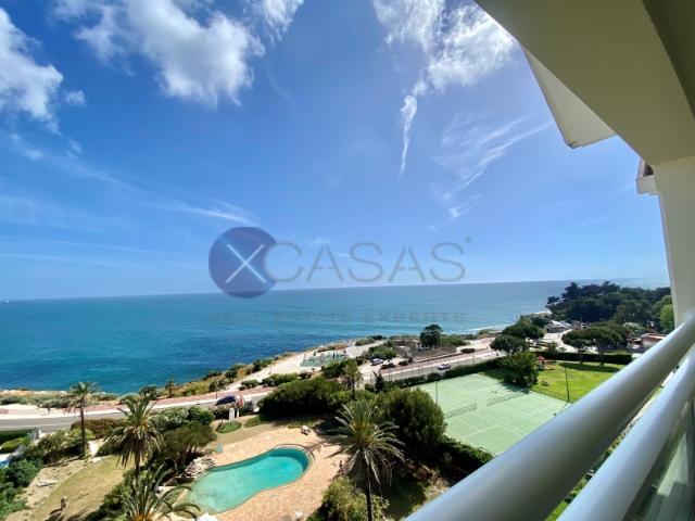 Luxuoso apartamento T4 para arrendamento na Guia com vista única de mar