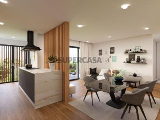 Luxuoso Apartamento T2, piscina comum e estacionamento, em Olhão