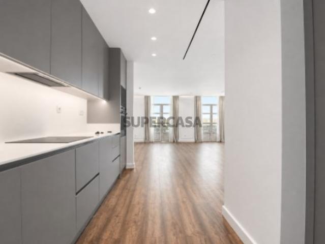 Luxuoso Apartamento T3 com 3 Suites, na Avenida da Liberdade, Lisboa