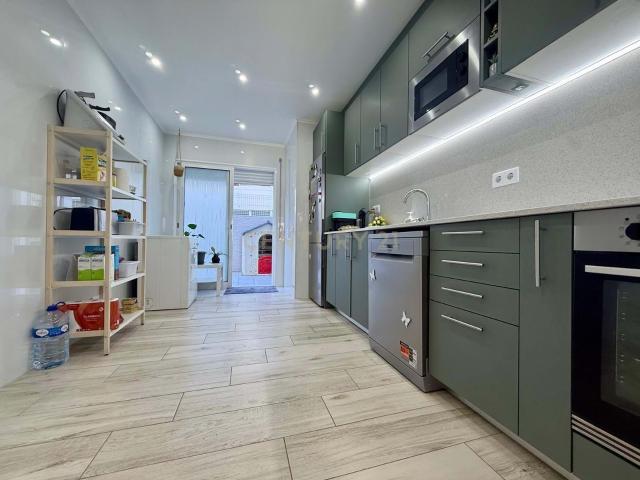 Luxuoso Apartamento T3 em Olhão, Baixa de Olhão