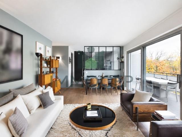 Luxus Apartment mit grosser Terrasse und herrlicher Bergblick