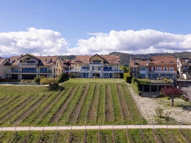 Luxus Apartment mit 135 m2 zu verkaufen in Bursinel, Kanton Waadt