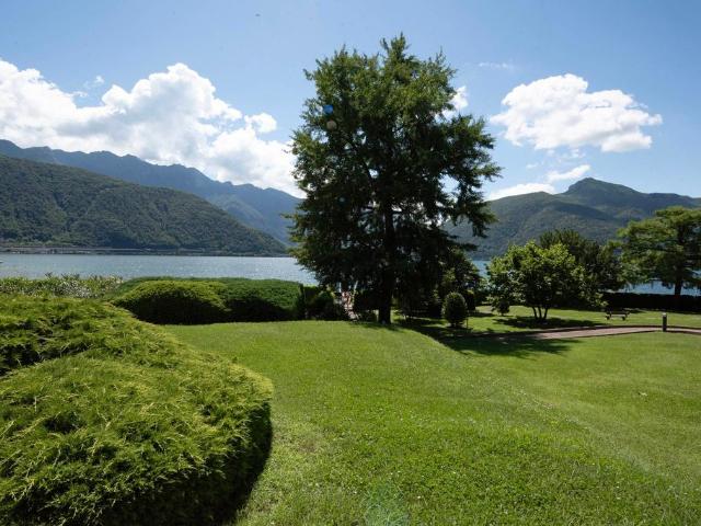 Luxus Apartment mit 2 Zimmer zu verkaufen in via Pocobelli, Melide, Kanton Tessin