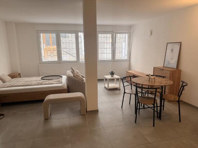 Luxus Apartment mit 35 m2 zu vermieten in Grand Rue 58, Montreux, Kanton Waadt