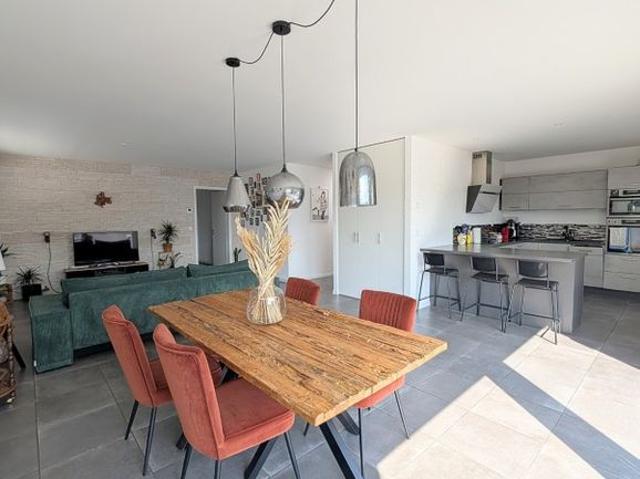 Luxus Apartment mit 4 Zimmer zu verkaufen in Chaux de Fonds, Kanton Neuenburg