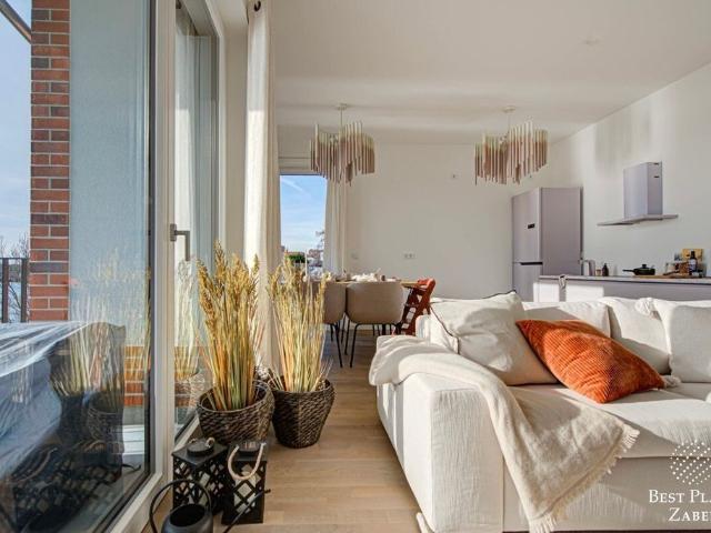 Luxus Apartment mit 4 Zimmer zu verkaufen in Eiswerderstraße, 10E, Berlin