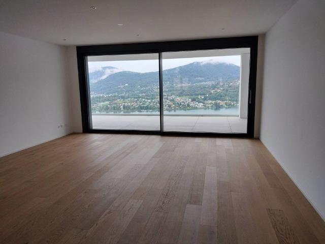 Luxus Apartment mit 4 Zimmern zu verkaufen in Montagnola, Schweiz
