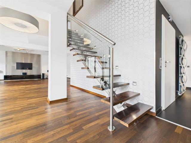 Luxus Apartment mit 5 Zimmer zu verkaufen in Karben, Hessen