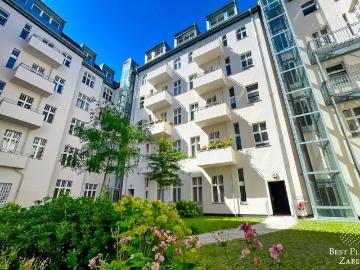 Wohnung kaufen in Joachim-Friedrich-Straße - Aufzug