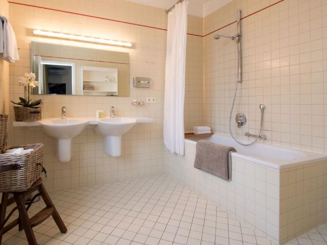 Luxus Apartement / Suite, Dusseldorf Amsterdam Apartments for Rent