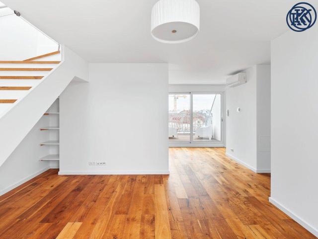 Luxus Dachgeschosswohnung mit Galerie und zwei Terrassen in bester Lage des 9. Bezirks