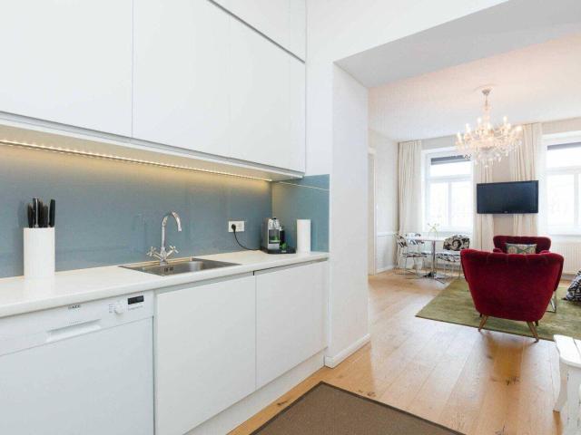 Luxus & Eleganz in Perfektion – modern Wohnen in zentraler Top Lage nahe Mariahilfer Straße!