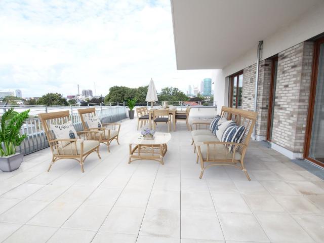 LUXUS HAT EINEN NAMEN: FFM SACHSENHAUSEN WAIDMANN NO.1 PENTHOUSE DER SUPERKLASSE