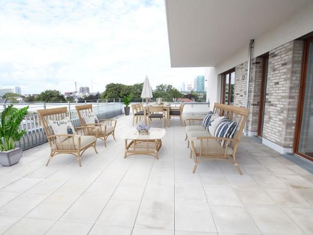LUXUS HAT EINEN NAMEN: FFM SACHSENHAUSEN WAIDMANN NO.1 PENTHOUSE DER SUPERKLASSE