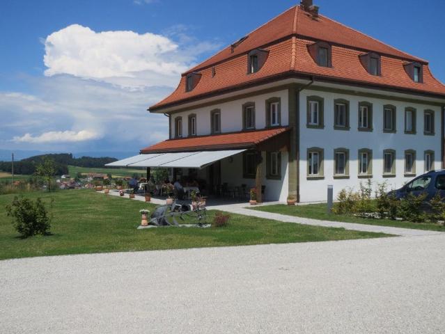 Luxus Haus mit 480 m2 zu verkaufen Cournillens, Freiburg