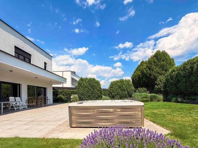 Luxus Haus mit 4 Schlafzimmer zu verkaufen in Leonding, Österreich