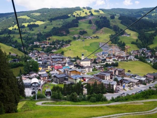 Luxus Haus mit 500 m2 zu verkaufen Saalbach, Salzburgerland
