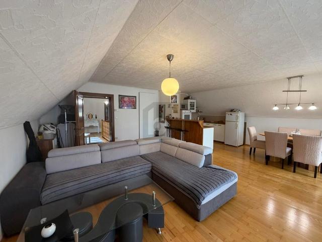 Luxus Haus mit 5 Zimmer zu verkaufen in Straß in Steiermark, Steiermark