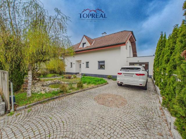 Luxus Haus mit 5 Zimmer zu verkaufen in Wels, Oberösterreich