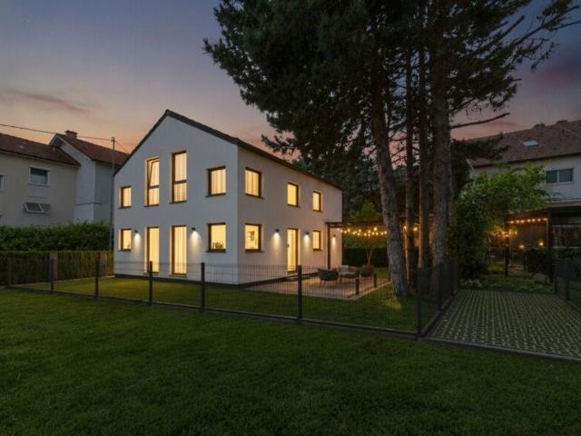 Luxus Haus mit 5 Zimmer zu verkaufen in Wien, Österreich