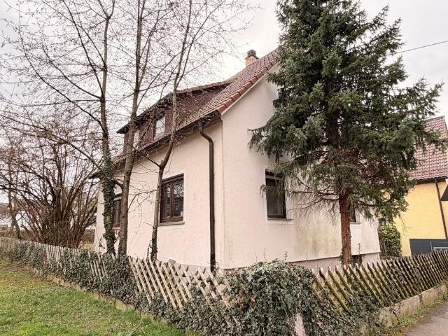 Luxus Haus mit 6 Zimmer zu verkaufen in Asperg, Deutschland