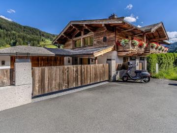 Luxus Haus mit 6 Zimmer zu verkaufen in Jochberg, Tirol