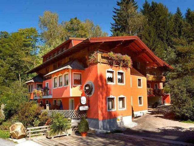 Luxus Haus mit 785 m2 zu verkaufen Bruck an der Großglocknerstraße, Österreich