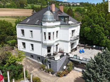 Luxus Haus mit 7 Zimmer zu verkaufen in Berndorf, Niederösterreich
