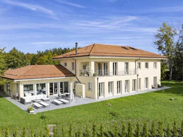 Luxus Haus mit 8 Zimmer zu verkaufen in Epalinges, Kanton Waadt