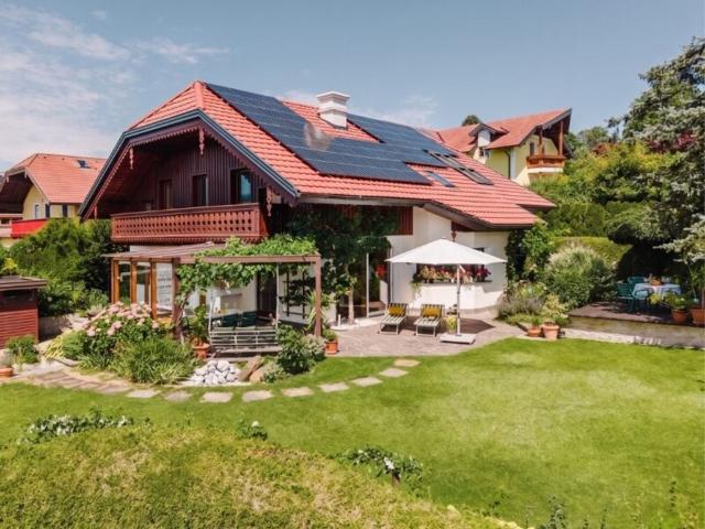 Luxus Haus mit 8 Zimmer zu verkaufen in Zell am Moos, Oberösterreich