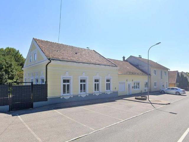 Luxus Haus mit 9 Zimmer zu verkaufen in Neulengbach, Niederösterreich