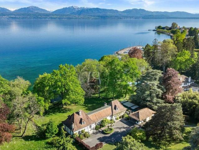Luxus Haus mit 9 Zimmer zu verkaufen in Saint Prex, Schweiz