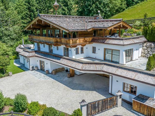 Luxus Haus mit 10 Zimmer zu verkaufen in Aurach, Österreich