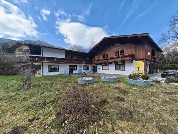 Luxus Haus mit 14 Zimmer zu verkaufen in Erpfendorf, Österreich