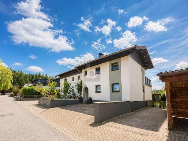 Luxus Haus mit 14 Zimmer zu verkaufen in Perwang am Grabensee, Oberösterreich