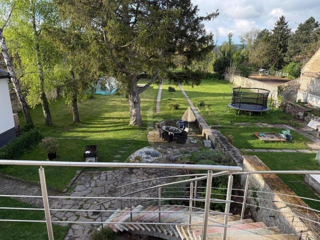 Luxus Haus mit 14 Zimmer zu verkaufen in Wilfleinsdorf, Niederösterreich