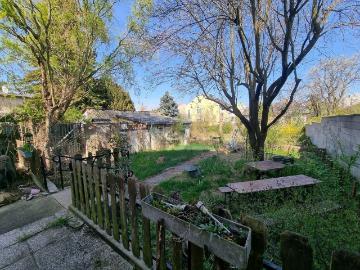 Haus zum Verkauf in 2000 - Garten