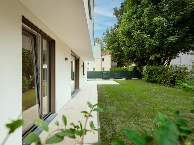 Luxus im Kleinen! 2 Zimmer Wohnung mit Terrasse und Garten