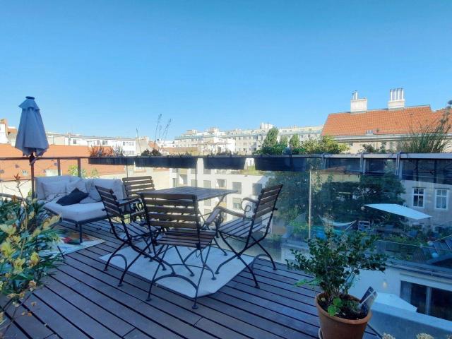 LUXUS IN BESTLAGE MIT GROSSEM BALKON