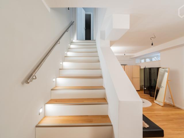 Luxus Loft Townhouse, am Rosenthaler Platz. Designer Einrichtung. Renoviert
