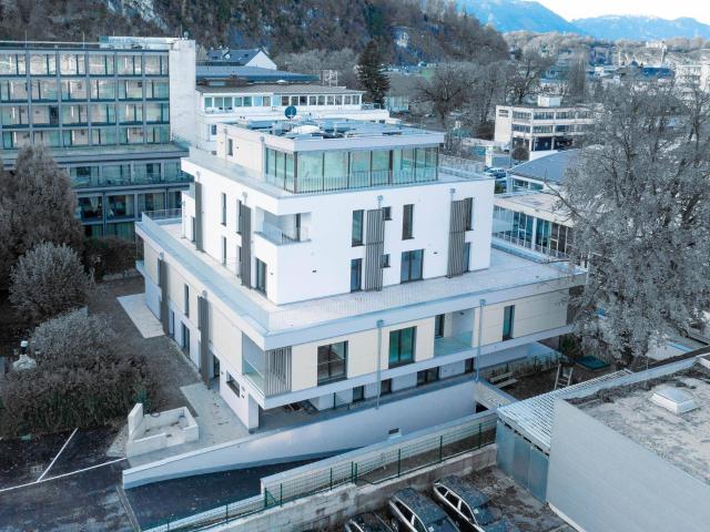 Luxus Penthouse mit 98m² Terrasse und Liftzugang in Top Lage zu verkaufen !
