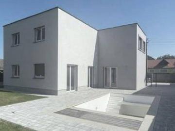 WUNDERSCHÖNE Neubauvilla mit Pool und hochwertiger Ausstattung!