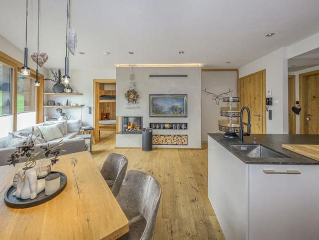 Luxus Ski in/Ski out Apartment in sonniger Toplage