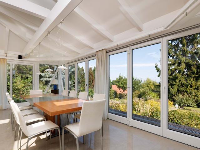 Luxusvilla mit Indoorpool, Wellnessbereich, 3.766 m² Grundstück & 5 Garagen | Bad Sauerbrunn